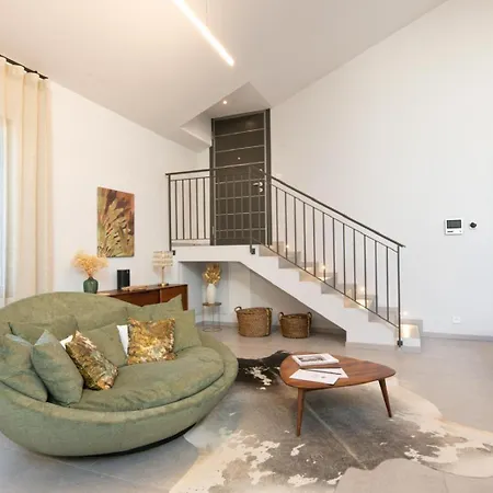 Juma - Moderne Penthouse In St Tropez Apartment