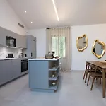 Juma - Moderne Penthouse In St Tropez סן טרופז