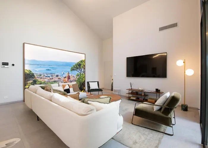 Juma - Moderne Penthouse In St Tropez