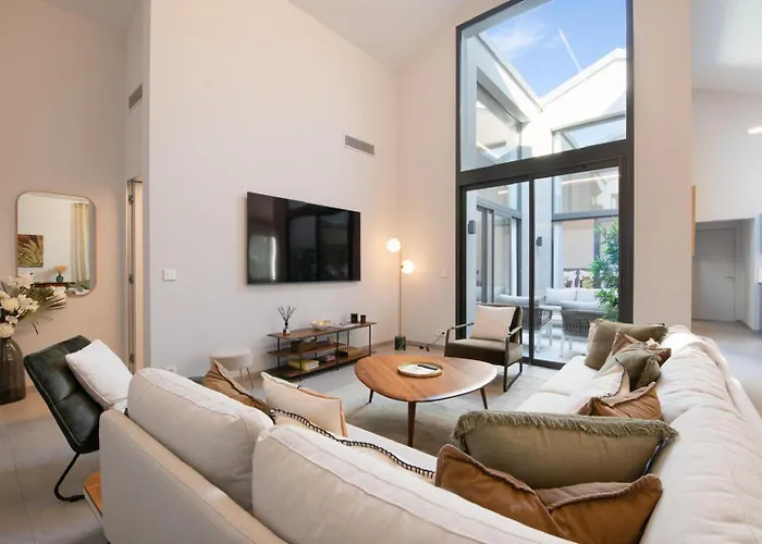 Juma - Moderne Penthouse In St Tropez