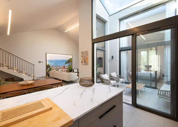 Juma - Moderne Penthouse In St Tropez *